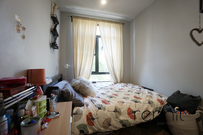 377 Onderdonk Ave, Apt 2F Image 10
