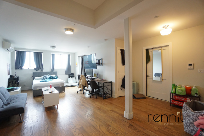 1084 Rogers Ave, Apt 7A Image 1