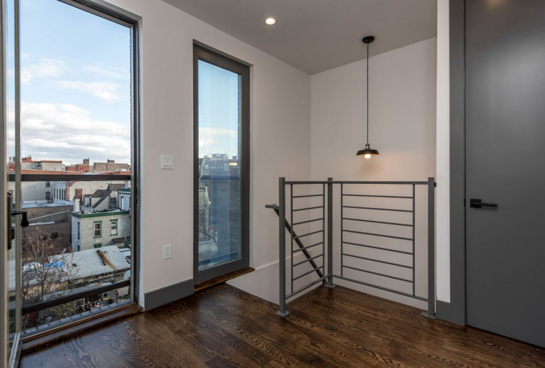 272 Throop Ave, Apt 4F Image 1