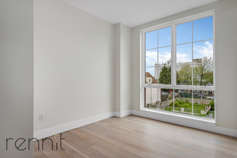 937 Rogers Ave, Apt 3B Image 4