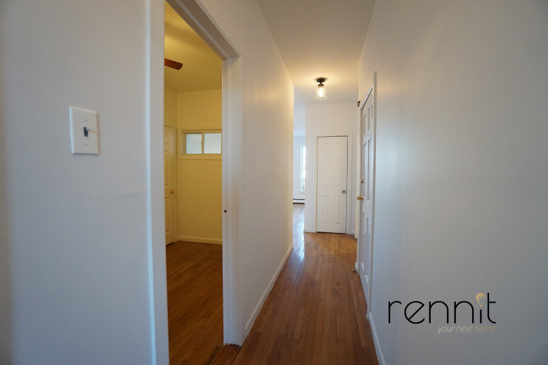 211A Lewis Ave, Apt 3 Image 8