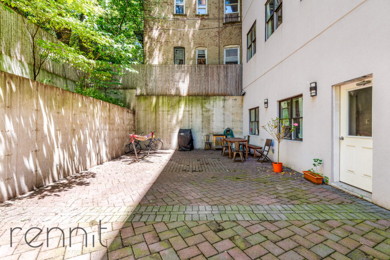 1444 Bedford Ave, Apt 1F Image 13