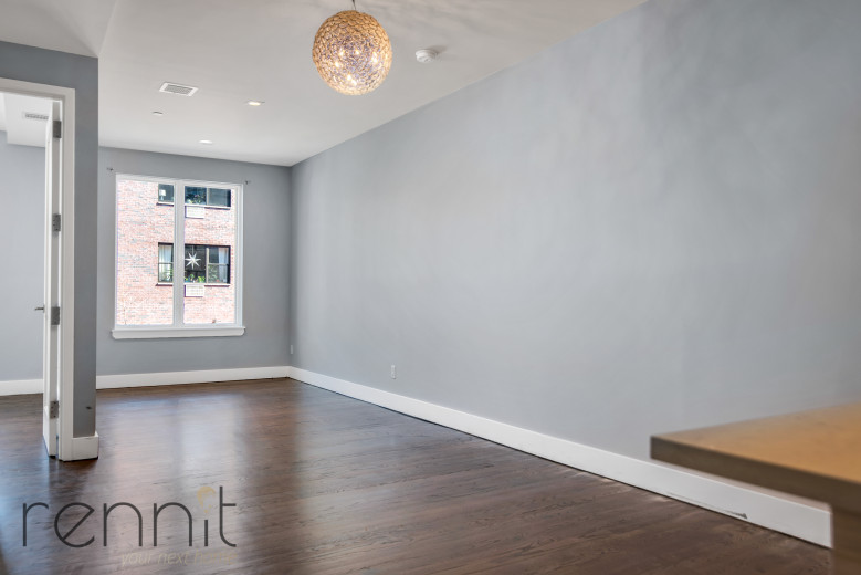 583 Van Buren St, Apt 2 Image 2
