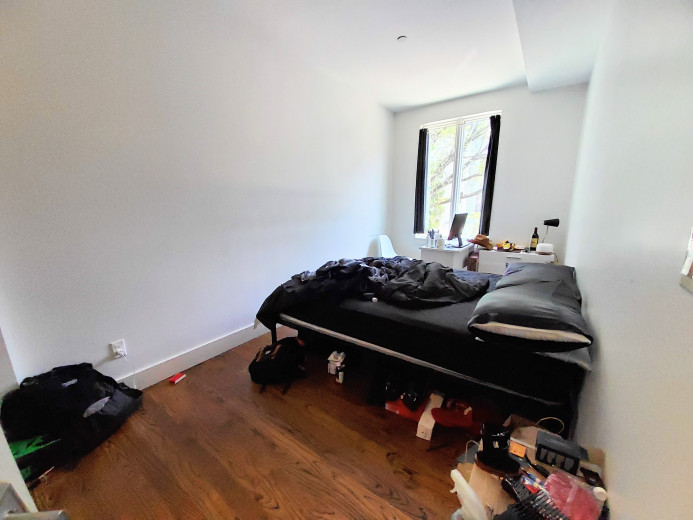583 Van Buren St, Apt 2 Image 14