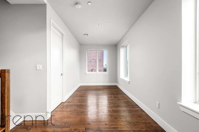 583 Van Buren St, Apt 2 Image 19