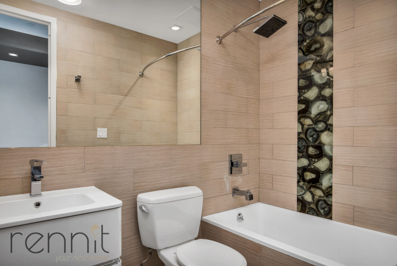 583 Van Buren St, Apt 2 Image 9