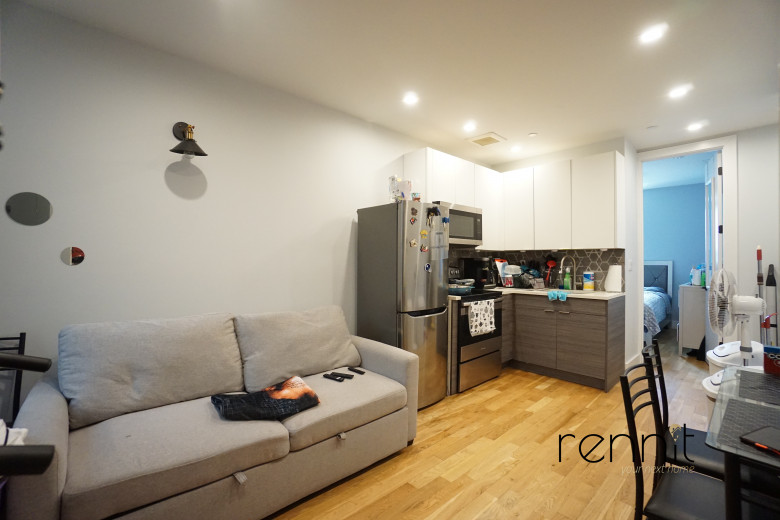 373 Howard Ave, Apt 2C Image 2