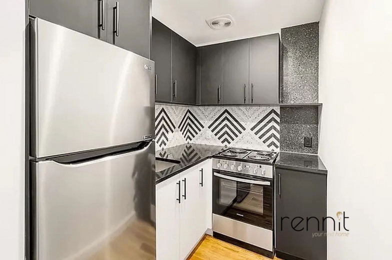 795 Franklin Ave, Apt 3A Image 3