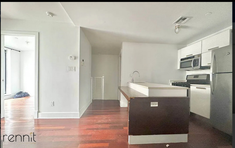 12 Meserole ST, Apt 1A Image 3