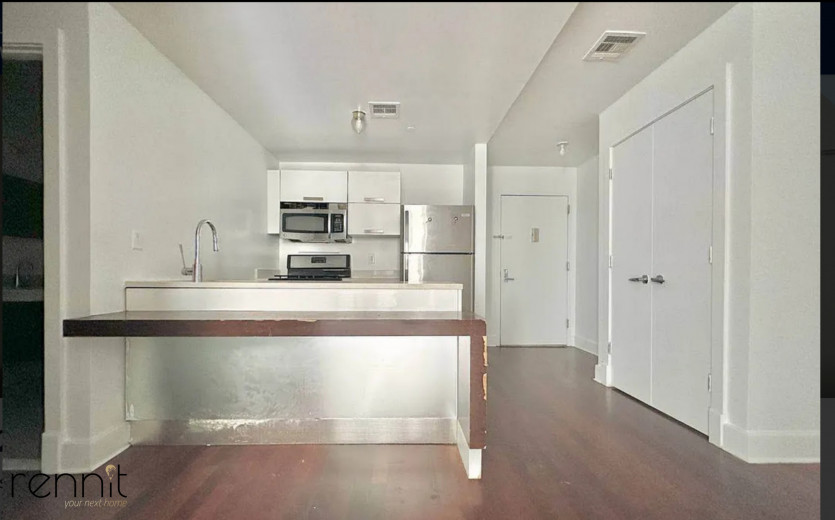 12 Meserole ST, Apt 1A Image 4