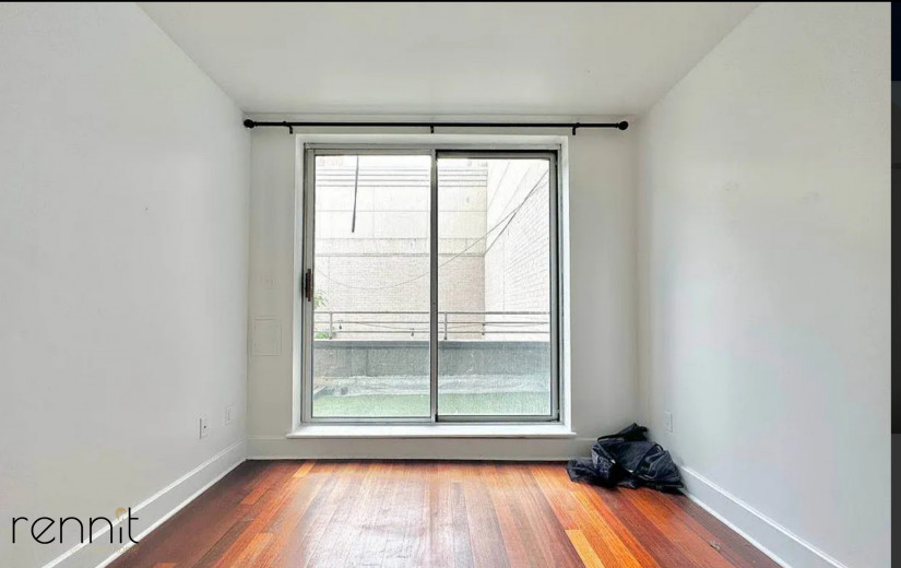 12 Meserole ST, Apt 1A Image 6
