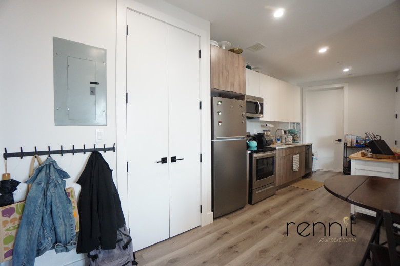 125 Kings Hwy, Apt 7D Image 2