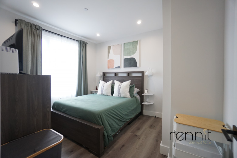 125 Kings Hwy, Apt 7D Image 6