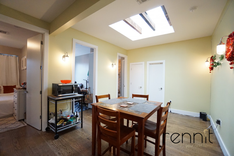 1689 Gates Ave, Apt 3Rear Image 2