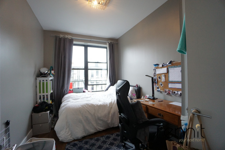 1689 Gates Ave, Apt 3Rear Image 14