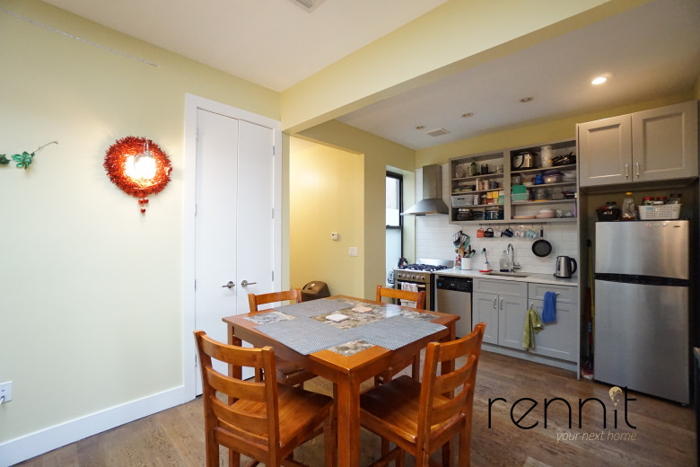 1689 Gates Ave, Apt 3Rear Image 3