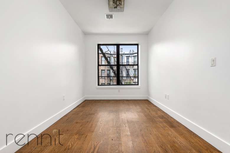 1689 Gates Ave, Apt 3Rear Image 24