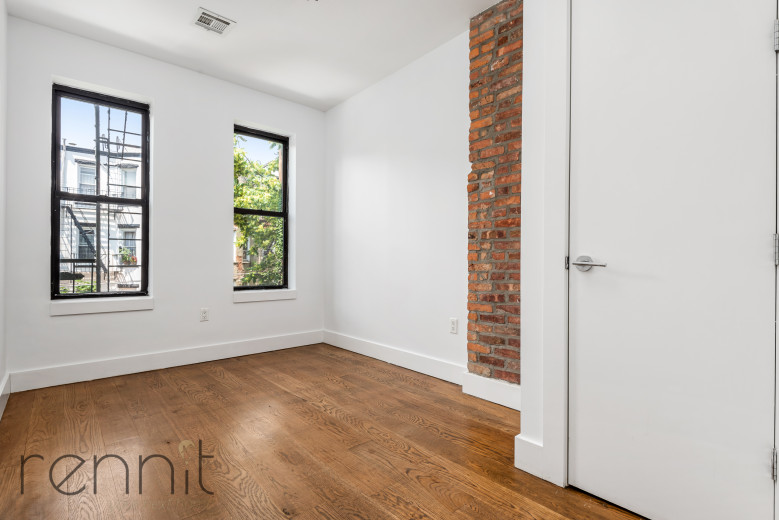 1689 Gates Ave, Apt 3Rear Image 25