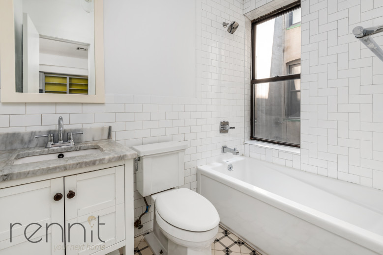 1689 Gates Ave, Apt 3Rear Image 27