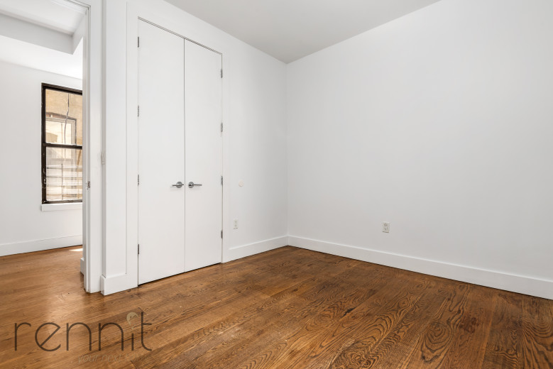 1689 Gates Ave, Apt 3Rear Image 32