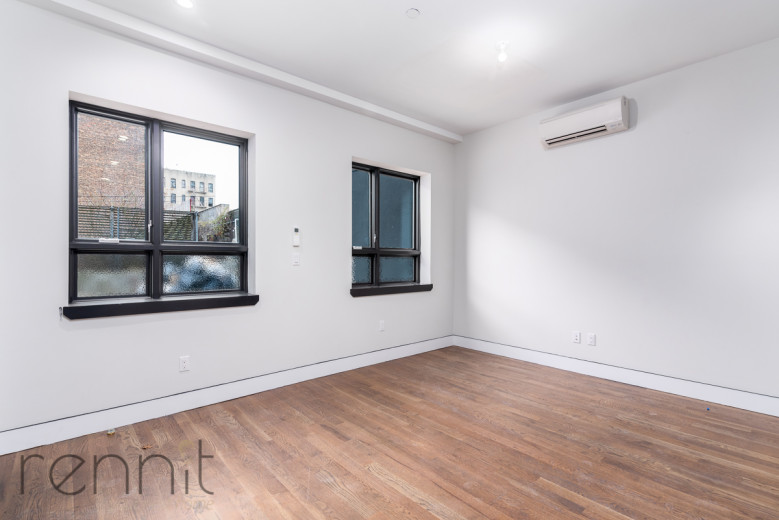 314 Keap St, Apt 1B Image 2