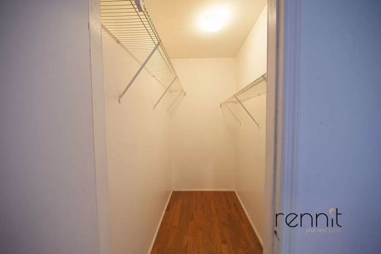 548 Hart St, Apt 3R Image 21