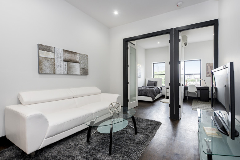 205 Johnson Ave, Apt 3R Image 1