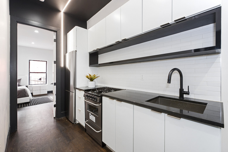 205 Johnson Ave, Apt 3R Image 2