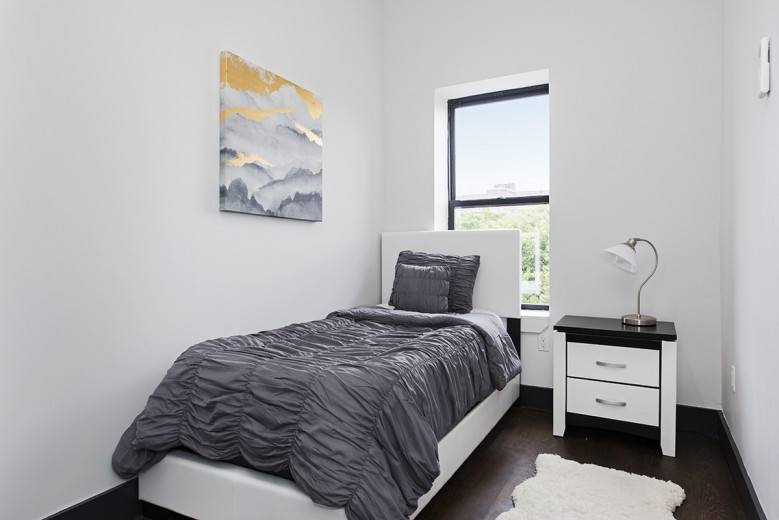 205 Johnson Ave, Apt 3R Image 5