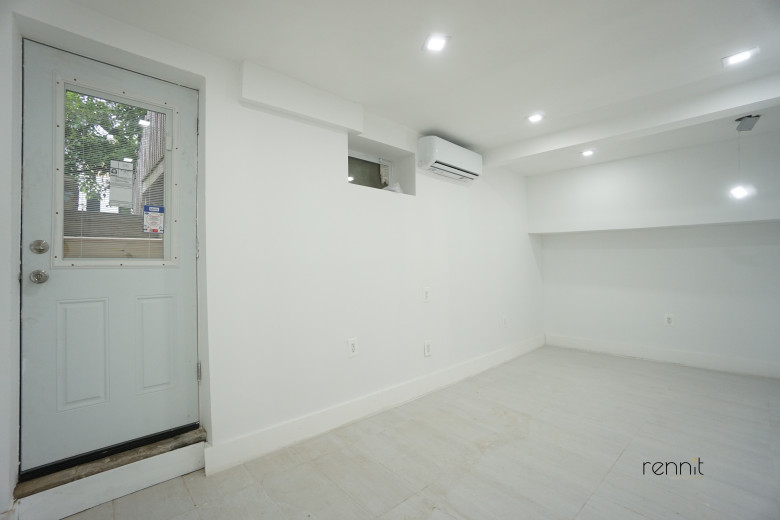 1249 Madison St #Basement, Apt Back Image 4