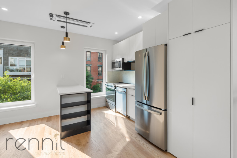331 Bedford Ave, Apt 4 Image 8