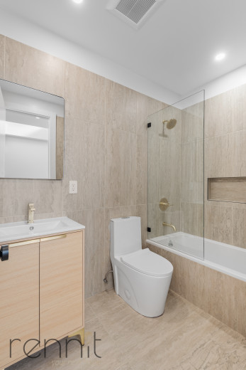 331 Bedford Ave, Apt 4 Image 10