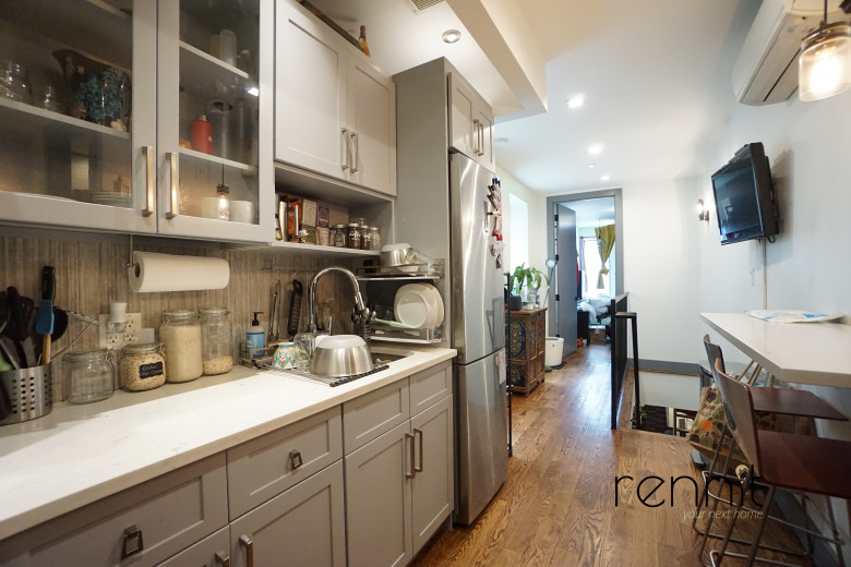 1016 Carroll St, Apt 1B Image 7