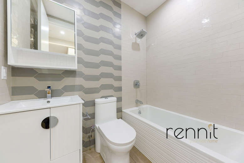 593 Rutland Rd, Apt 2R Image 5
