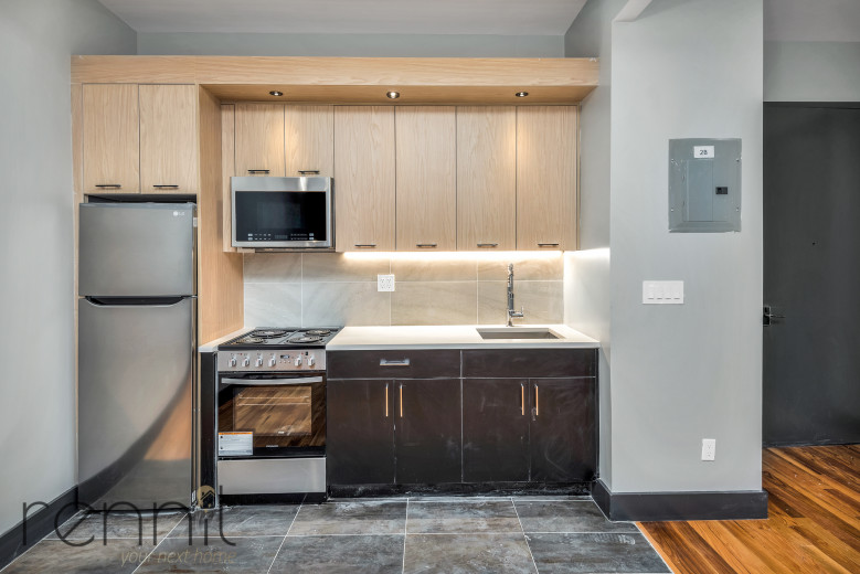 37 Wilson Ave, Apt 2B Image 1