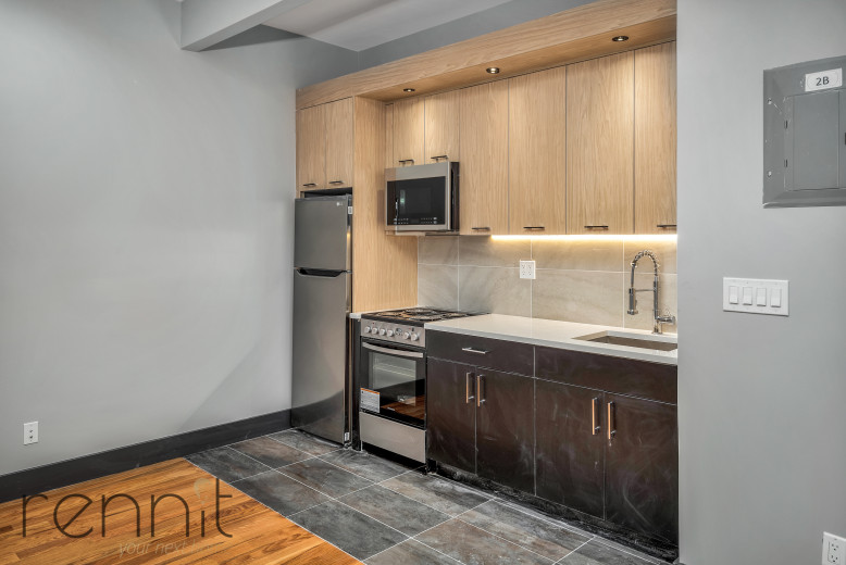 37 Wilson Ave, Apt 2B Image 3