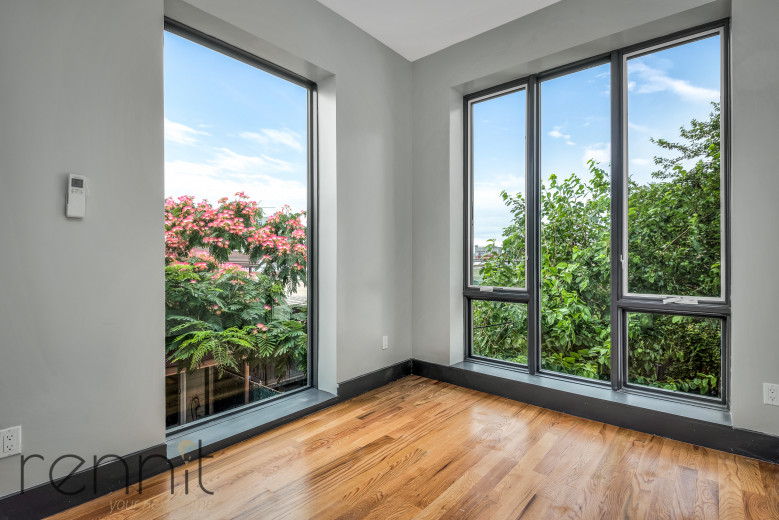 37 Wilson Ave, Apt 2B Image 4