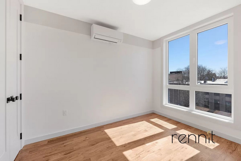 774 Lexington Ave, Apt 2C Image 11