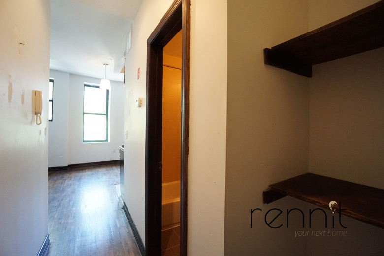 817 St Johns Pl, Apt 3D Image 3