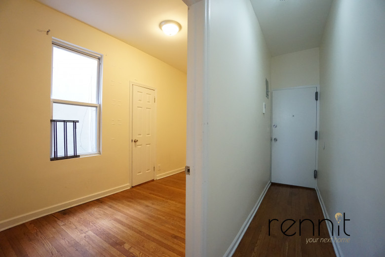 17-34 Menahan St, Apt 2R Image 7