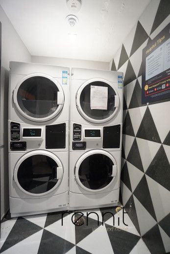 1565 New York Ave, Apt 3B Image 13