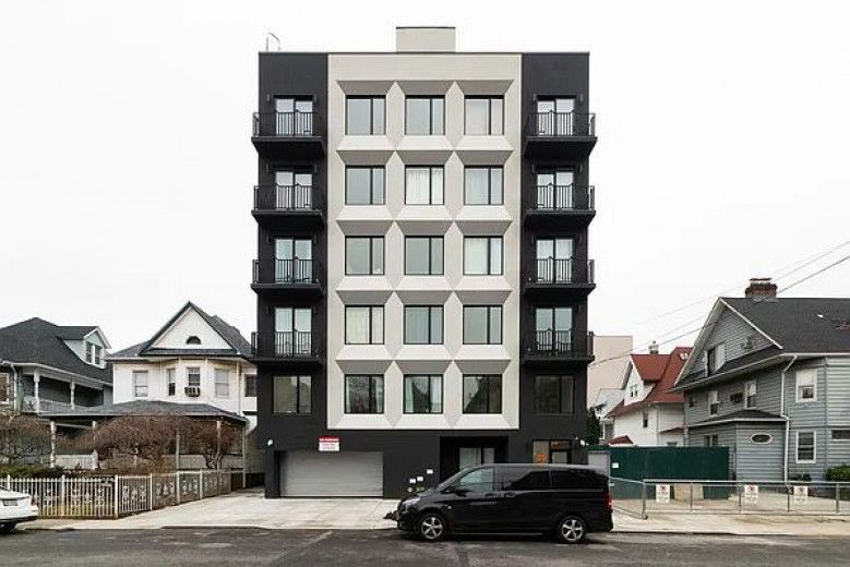 1565 New York Ave, Apt 3B Image 17
