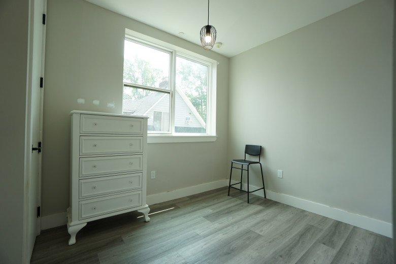 1565 New York Ave, Apt 3B Image 6