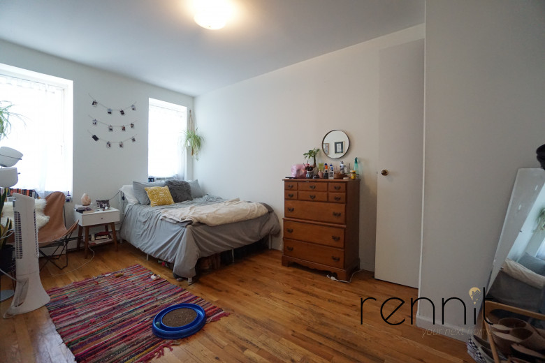 18 Harrison Pl, Apt 3 Image 13