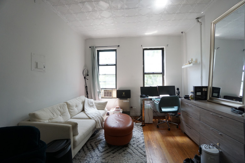 319 Jefferson St, Apt 3L Image 3