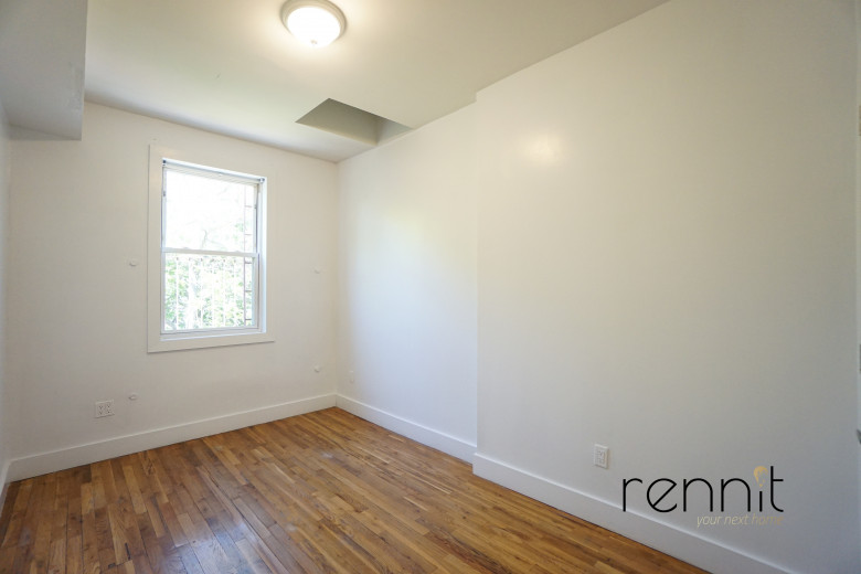 431 Quincy St, Apt 3 Image 9