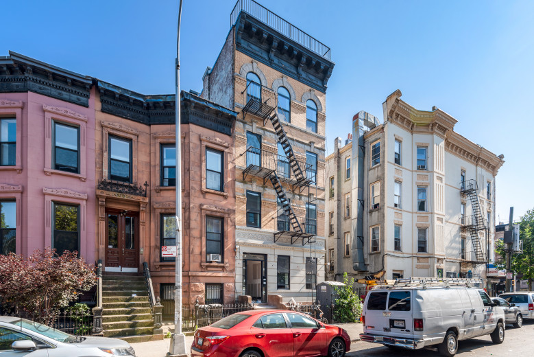 808 Putnam Ave, Apt 4F Image 10