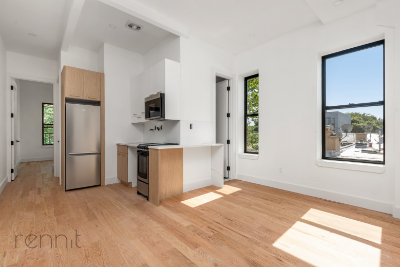 808 Putnam Ave, Apt 4B Image 1