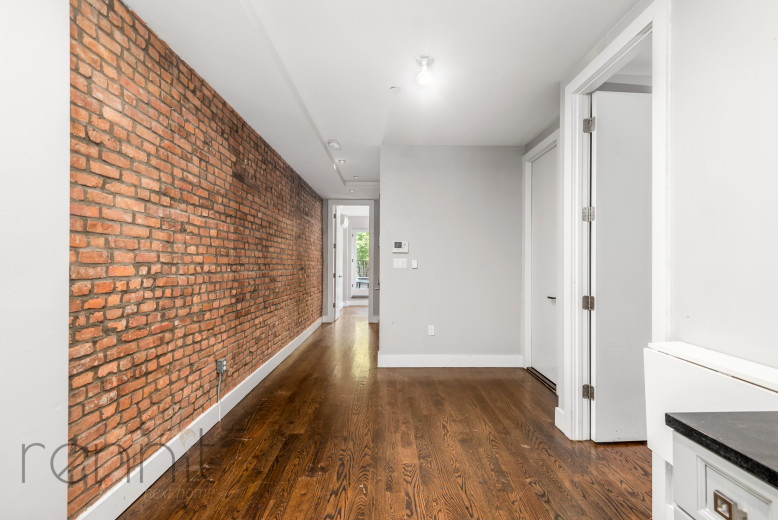 810 St Johns Pl, Apt 2 Image 3