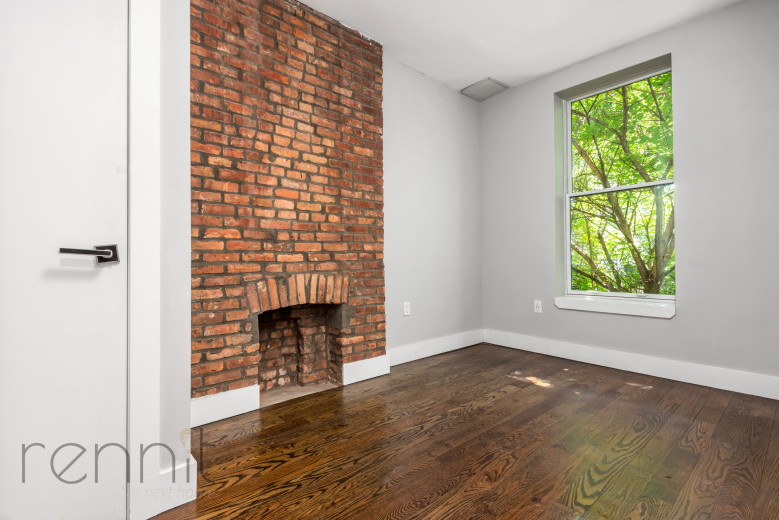 810 St Johns Pl, Apt 2 Image 9